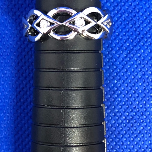 Silver Ring - Picture 2 of 4